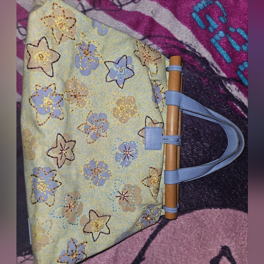 Floral Embroidered Women's Bag with Bamboo Handles
